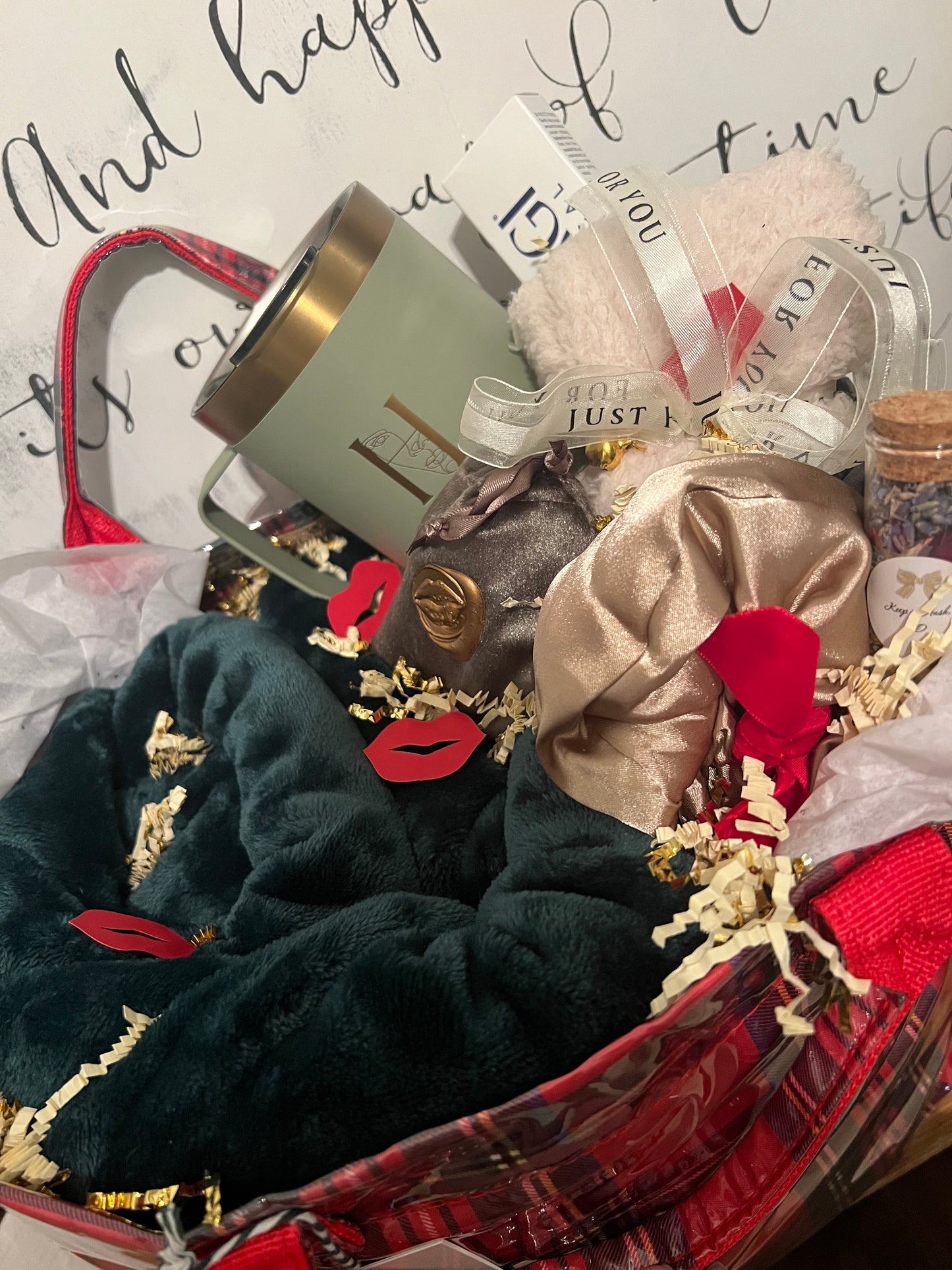 Red Luxe Holiday Tote – Cozy Comfort Edition