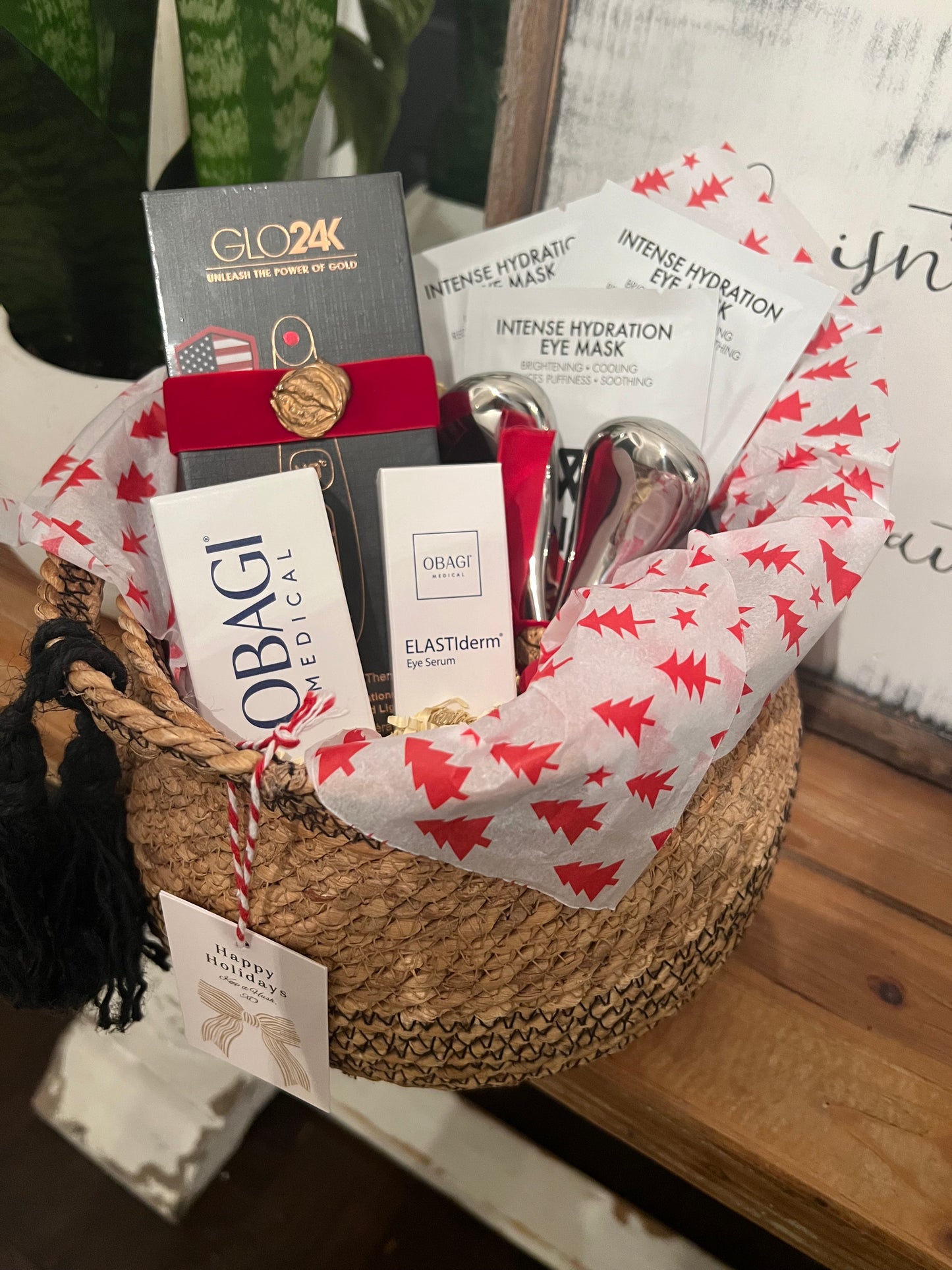 The Ultimate Eye Rejuvenation & Glow Basket